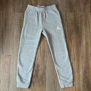 Boys Jordan sweat pants